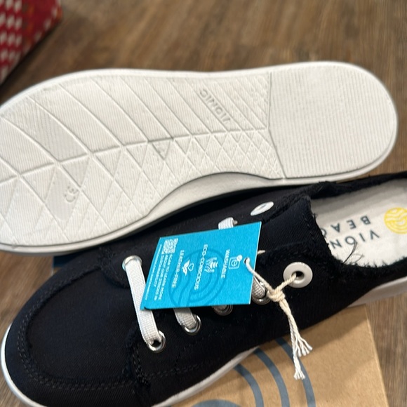 Brand new slide on sneakers - Picture 2 of 2